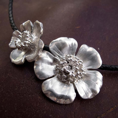 double_wild-rose_necklace